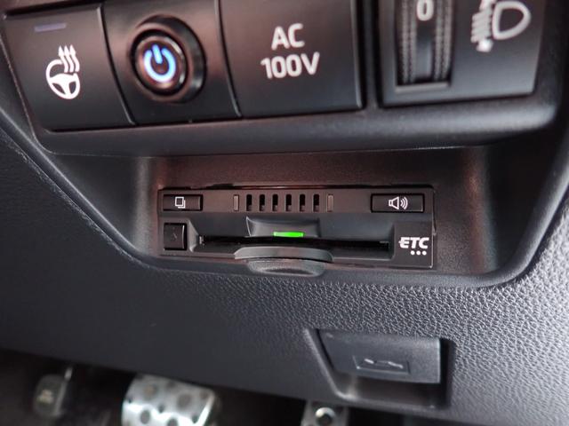 アクア ＧＲスポーツ　純正１０．５型ディスプレイオーディオ　Ｂｌｕｅｔｏｏｔｈ　全方位カメラ　トヨタセーフティーセンス　スマートキー　オートＡＣ　シートヒーター　クルコン　ＬＥＤライト　フォグ　純正アルミ（19枚目）