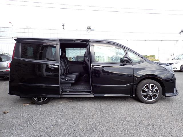 ノア Si ダブルバイビー 後期型 純正9インチメモリーナビTV Bluetooth フリップダウンM ETC 両側自動ドア スマートキー クルコン トヨタセーフティーセンス LEDライト 純正アルミ 7人乗り(6枚目)