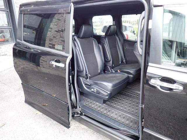 ノア Si ダブルバイビー 後期型 純正9インチメモリーナビTV Bluetooth フリップダウンM ETC 両側自動ドア スマートキー クルコン トヨタセーフティーセンス LEDライト 純正アルミ 7人乗り(14枚目)