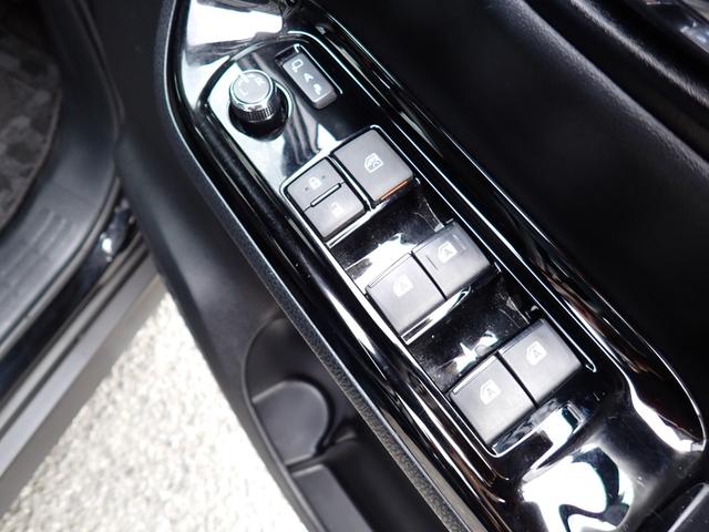 ノア Si ダブルバイビー 後期型 純正9インチメモリーナビTV Bluetooth フリップダウンM ETC 両側自動ドア スマートキー クルコン トヨタセーフティーセンス LEDライト 純正アルミ 7人乗り(25枚目)