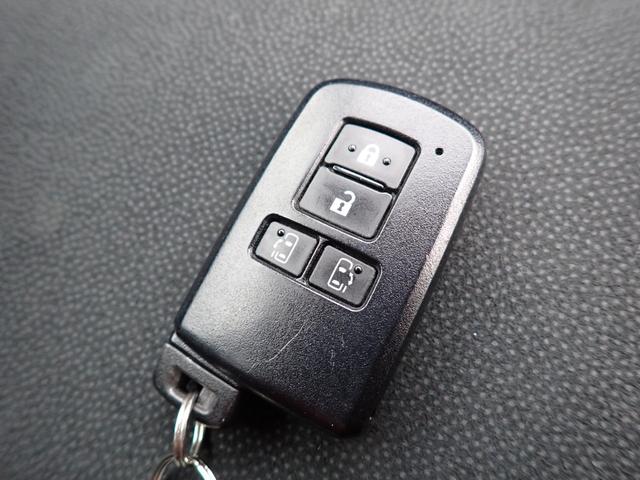 ノア Si ダブルバイビー 後期型 純正9インチメモリーナビTV Bluetooth フリップダウンM ETC 両側自動ドア スマートキー クルコン トヨタセーフティーセンス LEDライト 純正アルミ 7人乗り(27枚目)