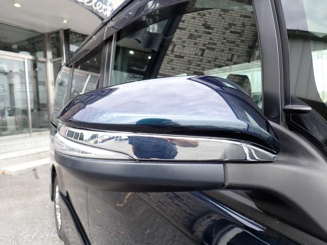 ノア ハイブリッドＳｉ　ダブルバイビー　後期型　純正９インチメモリーナビＴＶ　Ｂｌｕｅｔｏｏｔｈ　Ｂカメラ　両側自動ドア　スマートキー　シートヒーター　セーフティーセンス　クルコン　ＬＥＤライト　純正アルミ　７人乗り（9枚目）