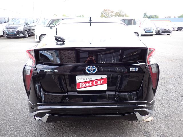 プリウス Ｓセーフティプラス　フルエアロ　純正メモリーナビ　フルセグＴＶ　Ｂｌｕｅｔｏｏｔｈ　Ｂカメラ　ＥＴＣ　スマートキー　オートＡＣ　クルコン　トヨタセーフティーセンス　コーナーセンサー　ＬＥＤライト　純正ＡＷ（4枚目）