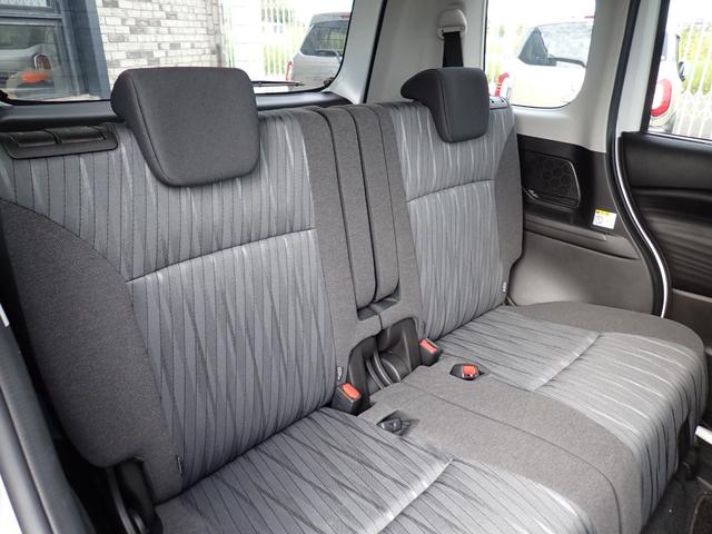 ソリオ ハイブリッドSZ 純正9インチメモリーナビ フルセグTV Bluetooth ETC 両側自動ドア スマートキー オートAC シートヒーター クルコン DカメラBサポート LEDライト フォグ 純正アルミ(14枚目)