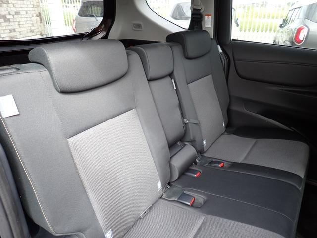 シエンタ ハイブリッド ファンベースG 後期型 純正メモリーナビ フルセグTV Bluetooth 全方位モニター 両側自動ドア スマートキー オートAC コーナーセンサー クルコン トヨタセーフティーセンス フォグ(14枚目)