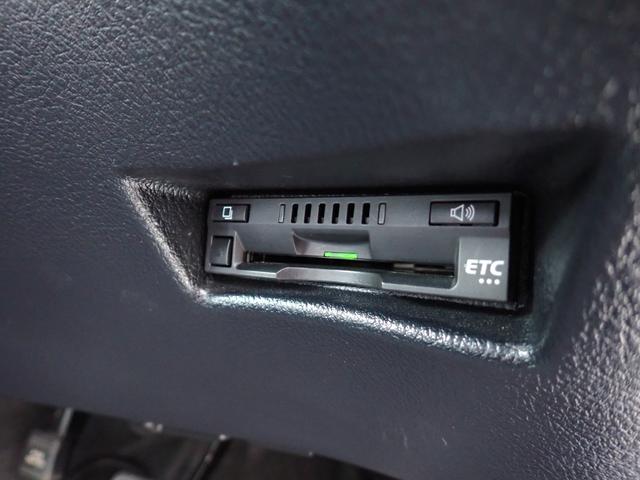 シエンタ ハイブリッド ファンベースG 後期型 純正メモリーナビ フルセグTV Bluetooth 全方位モニター 両側自動ドア スマートキー オートAC コーナーセンサー クルコン トヨタセーフティーセンス フォグ(19枚目)