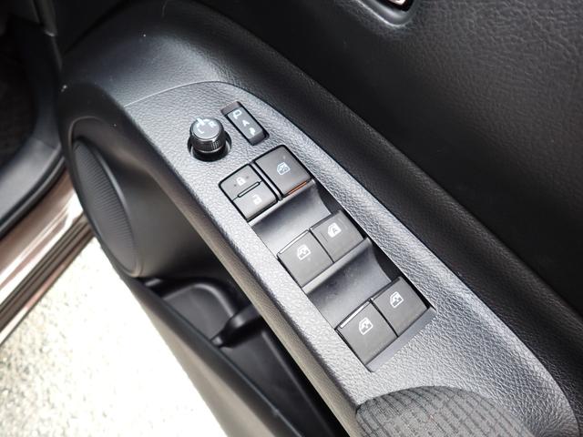 シエンタ ハイブリッド ファンベースG 後期型 純正メモリーナビ フルセグTV Bluetooth 全方位モニター 両側自動ドア スマートキー オートAC コーナーセンサー クルコン トヨタセーフティーセンス フォグ(24枚目)