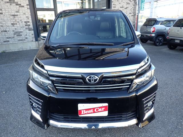 ヴォクシー ＺＳ　煌ＩＩ　アルパイン１１インチナビ　フルセグＴＶ　フリップダウンモニター　Ｂｌｕｅｔｏｏｔｈ　Ｂカメラ　ＥＴＣ　両側自動ドア　スマートキー　クルコン　トヨタセーフティーセンス　ＬＥＤライト　純正アルミ　７人乗り（2枚目）