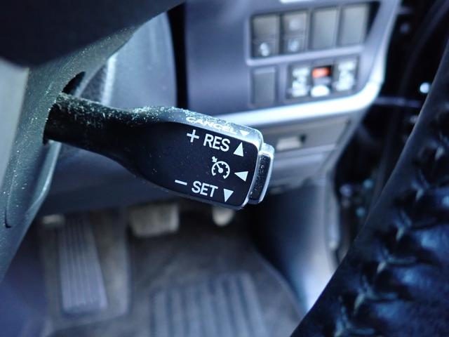 ヴォクシー ＺＳ　煌ＩＩ　アルパイン１１インチナビ　フルセグＴＶ　フリップダウンモニター　Ｂｌｕｅｔｏｏｔｈ　Ｂカメラ　ＥＴＣ　両側自動ドア　スマートキー　クルコン　トヨタセーフティーセンス　ＬＥＤライト　純正アルミ　７人乗り（23枚目）