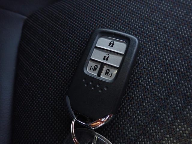 フリードハイブリッド ハイブリッド・Gホンダセンシング 後期型 純正メモリーナビTV Bluetooth ETC 両側自動ドア S・Cパッケージ スマートキー シートヒーター クルコン ホンダセンシング LEDライト 純正アルミ 6人乗り(21枚目)