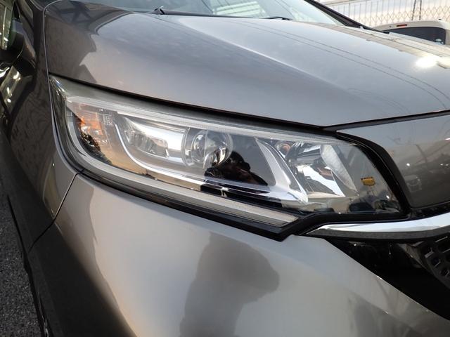 フリードハイブリッド ハイブリッド・Ｇホンダセンシング　後期型　純正メモリーナビＴＶ　Ｂｌｕｅｔｏｏｔｈ　ＥＴＣ　両側自動ドア　Ｓ・Ｃパッケージ　スマートキー　オートＡＣ　シートヒーター　ホンダセンシング　ＬＥＤライト　純正アルミ　６人乗り（8枚目）