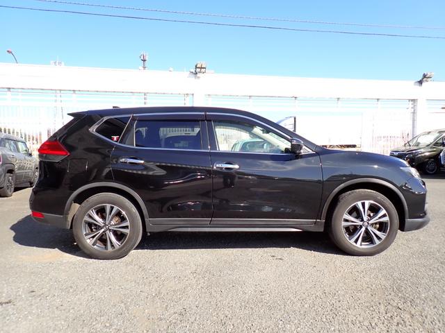 エクストレイル ２０Ｘｉ　後期型　４ＷＤ　ワンオーナー　社外メモリーナビＴＶ　Ｂｌｕｅｔｏｏｔｈ　インテリキー　オートＡＣ　クルコン　プロパイロット　パワーバックドア　ＬＥＤライト　フォグ　純正アルミ　ドアバイザー（6枚目）