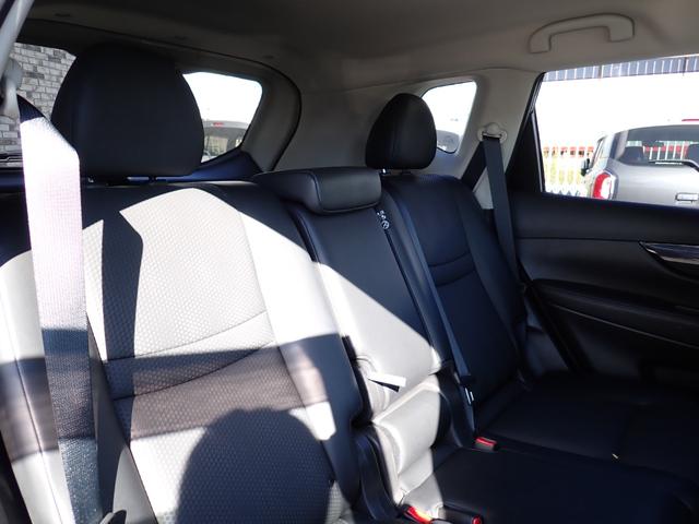 エクストレイル ２０Ｘｉ　後期型　４ＷＤ　ワンオーナー　社外メモリーナビＴＶ　Ｂｌｕｅｔｏｏｔｈ　インテリキー　オートＡＣ　クルコン　プロパイロット　パワーバックドア　ＬＥＤライト　フォグ　純正アルミ　ドアバイザー（14枚目）