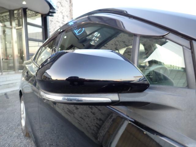 プリウス Ｓセーフティプラス　純正メモリーナビＴＶ　Ｂｌｕｅｔｏｏｔｈ　バックカメラ　スマートキー　オートエアコン　クルコン　トヨタセーフティーセンス　ＬＥＤライト　フォグ　純正アルミ　ドアバイザー（9枚目）