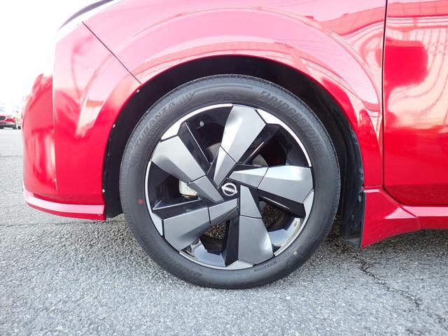 オーラ Ｇ　レザーエディション　純正９インチメモリーナビ　プロパイロット　ＢＯＳＥサウンド　Ｂｌｕｅｔｏｏｔｈ　インテリキー　オートＡＣ　エマージェンシーブレーキ　レザーシート　ＬＥＤライト　純正アルミ（9枚目）