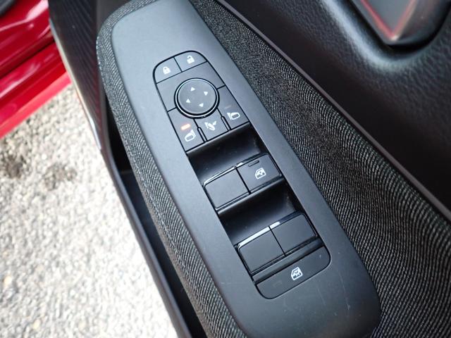 オーラ Ｇ　レザーエディション　純正９インチメモリーナビ　プロパイロット　ＢＯＳＥサウンド　Ｂｌｕｅｔｏｏｔｈ　インテリキー　オートＡＣ　エマージェンシーブレーキ　レザーシート　ＬＥＤライト　純正アルミ（24枚目）