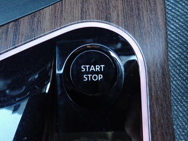 オーラ Ｇ　レザーエディション　純正９インチメモリーナビ　プロパイロット　ＢＯＳＥサウンド　Ｂｌｕｅｔｏｏｔｈ　インテリキー　オートＡＣ　エマージェンシーブレーキ　レザーシート　ＬＥＤライト　純正アルミ（25枚目）