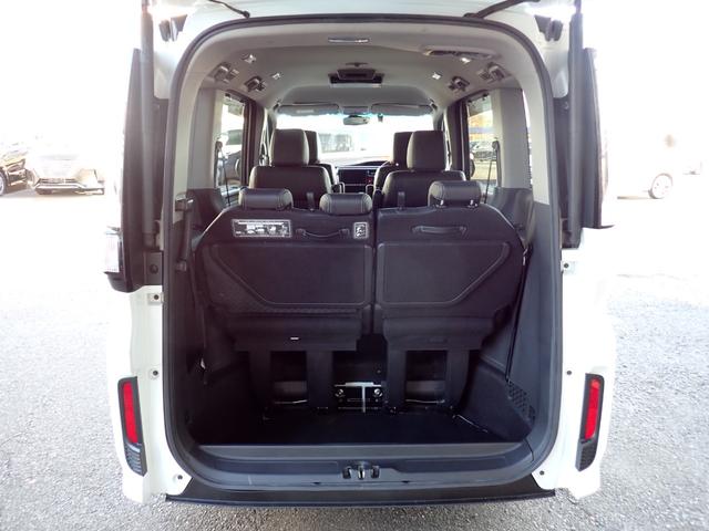 ステップワゴンスパーダ スパーダハイブリッド　Ｇ・ＥＸ　ホンダセンシング　純正９インチメモリーナビＴＶ　フリップダウンモニター　両側自動ドア　Ｂｌｕｅｔｏｏｔｈ　Ｂカメラ　ＥＴＣ　スマートキー　クルコン　ホンダセンシング　ＬＥＤライト　純正アルミ　７人乗り（16枚目）