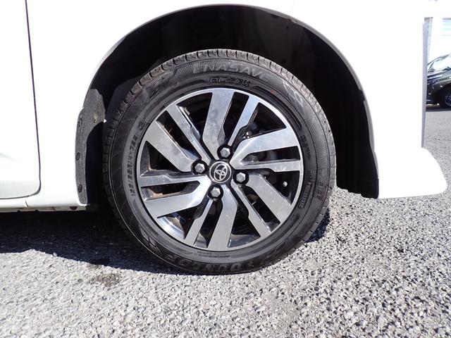 ルーミー カスタムＧ　後期型　純正メモリーナビＴＶ　Ｂｌｕｅｔｏｏｔｈ　全方位カメラ　ＥＴＣ　両側自動ドア　スマートキー　オートＡＣ　クルコン　スマートアシストＩＩＩ　シートヒーター　ＬＥＤライト　フォグ　純正ＡＷ（10枚目）