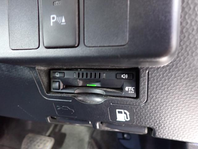 ルーミー カスタムＧ　後期型　純正メモリーナビＴＶ　Ｂｌｕｅｔｏｏｔｈ　全方位カメラ　ＥＴＣ　両側自動ドア　スマートキー　オートＡＣ　クルコン　スマートアシストＩＩＩ　シートヒーター　ＬＥＤライト　フォグ　純正ＡＷ（19枚目）