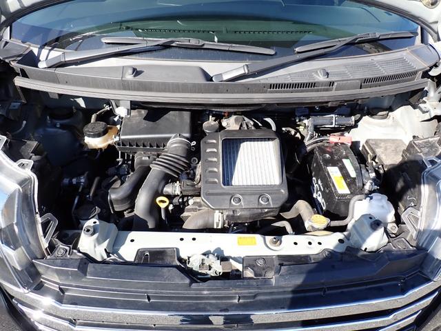 ルーミー カスタムＧ－Ｔ　後期型　純正９型ＤＰオーディオ　フルセグＴＶ　Ｂｌｕｅｔｏｏｔｈ　全方位カメラ　ＥＴＣ　両側自動ドア　スマートキー　オートＡＣ　クルコン　シートヒーター　スマートアシストＩＩＩ　ＬＥＤライト　純正ＡＷ（11枚目）