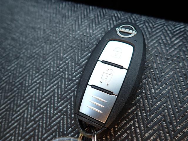 オーラ Ｇ　ＦＯＵＲ　４ＷＤ　純正９インチメモリーナビＴＶ　プロパイロット　ＢＯＳＥサウンド　Ｂｌｕｅｔｏｏｔｈ　全方位カメラ　インテリキー　オートＡＣ　エマージェンシーブレーキ　シートヒーター　ＬＥＤライト　純正アルミ（24枚目）