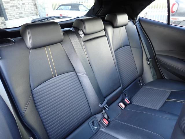 カローラスポーツ ハイブリッドＧ　スタイル　５０ミリオンエディション　モデリスタエアロ　純正９インチメモリーナビ　Ｂｌｕｅｔｏｏｔｈ　バックカメラ　ＥＴＣ　スマートキー　オートＡＣ　クルコン　　シートヒーター　トヨタセーフティーセンス（14枚目）