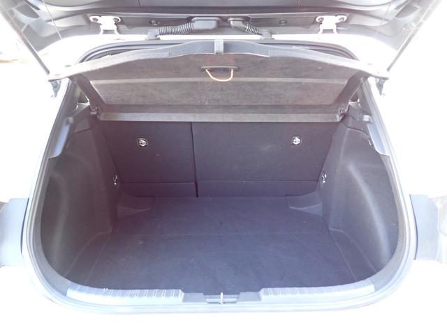 カローラスポーツ ハイブリッドＧ　スタイル　５０ミリオンエディション　モデリスタエアロ　純正９インチメモリーナビ　Ｂｌｕｅｔｏｏｔｈ　バックカメラ　ＥＴＣ　スマートキー　オートＡＣ　クルコン　　シートヒーター　トヨタセーフティーセンス（15枚目）