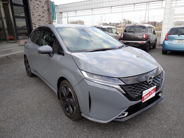 オーラ Ｇ　ＦＯＵＲ　４ＷＤ　純正９インチメモリーナビＴＶ　プロパイロット　ＢＯＳＥサウンド　Ｂｌｕｅｔｏｏｔｈ　全方位カメラ　インテリキー　オートＡＣ　エマージェンシーブレーキ　シートヒーター　ＬＥＤライト　純正アルミ（7枚目）