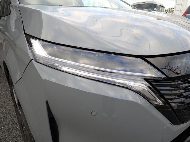 オーラ Ｇ　ＦＯＵＲ　４ＷＤ　純正９インチメモリーナビＴＶ　プロパイロット　ＢＯＳＥサウンド　Ｂｌｕｅｔｏｏｔｈ　全方位カメラ　インテリキー　オートＡＣ　エマージェンシーブレーキ　シートヒーター　ＬＥＤライト　純正アルミ（8枚目）