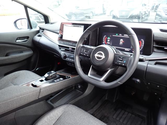 オーラ Ｇ　ＦＯＵＲ　４ＷＤ　純正９インチメモリーナビＴＶ　プロパイロット　ＢＯＳＥサウンド　Ｂｌｕｅｔｏｏｔｈ　全方位カメラ　インテリキー　オートＡＣ　エマージェンシーブレーキ　シートヒーター　ＬＥＤライト　純正アルミ（12枚目）