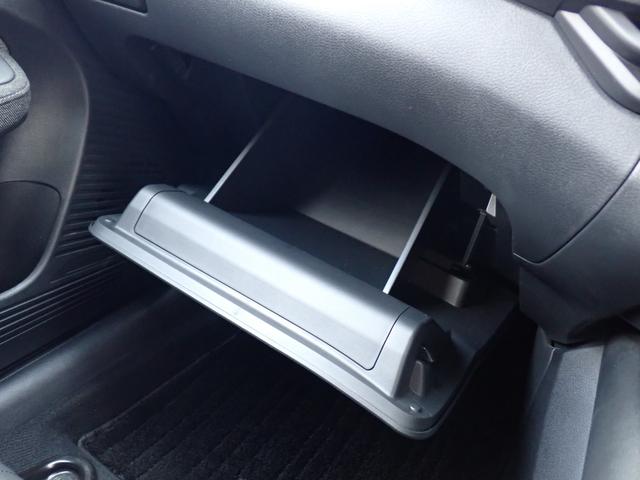 オーラ G レザーエディション 純正9インチメモリーナビTV Bluetooth ETC インテリキー 全方位カメラ オートAC エマージェンシーブレーキ レザーシート LEDライト フォグ 純正アルミ(23枚目)