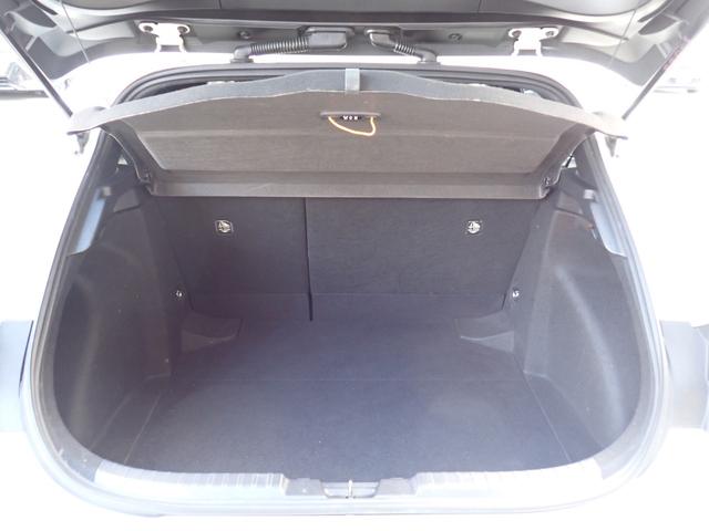 カローラスポーツ ハイブリッドＧ　Ｚ　純正９インチメモリーナビ　フルセグＴＶ　Ｂｌｕｅｔｏｏｔｈ　Ｂカメラ　スマートキー　オートＡＣ　クルコン　トヨタセーフティーセンス　ＬＥＤライト　フォグ　純正アルミ（9枚目）