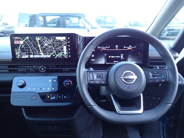 セレナ ハイウェイスターＶ　現行型　純正１２．３インチメモリーナビ　フリップダウンモニター　プロパイロット　両側自動ドア　フルセグＴＶ　Ｂｌｕｅｔｏｏｔｈ　全方位カメラ　インテリキー　クルコン　ＬＥＤライト　フォグ　純正アルミ（16枚目）