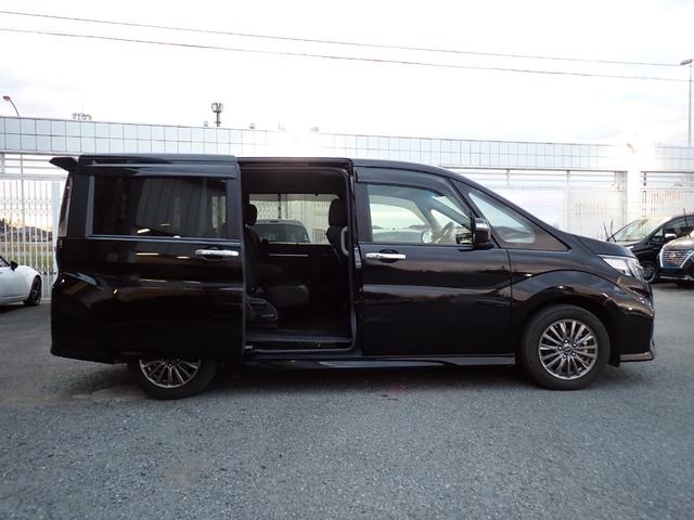 ステップワゴンスパーダ ｅ：ＨＥＶスパーダ　Ｇ　ホンダセンシング　後期型　純正１０インチメモリーナビ　フリップダウンモニター　両側自動ドア　ホンダセンシング　フルセグＴＶ　Ｂｌｕｅｔｏｏｔｈ　Ｂカメラ　ＥＴＣ　スマートキー　ＬＥＤライト　７人乗り（6枚目）