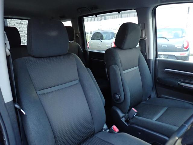 ステップワゴンスパーダ ｅ：ＨＥＶスパーダ　Ｇ　ホンダセンシング　後期型　純正１０インチメモリーナビ　フリップダウンモニター　両側自動ドア　ホンダセンシング　フルセグＴＶ　Ｂｌｕｅｔｏｏｔｈ　Ｂカメラ　ＥＴＣ　スマートキー　ＬＥＤライト　７人乗り（12枚目）