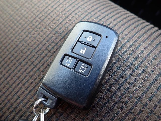 シエンタ G 純正メモリーナビTV Bluetooth Bカメラ ETC 両側自動ドア スマートキー オートAC トヨタセーフティーセンス 純正アルミ 7人乗り(26枚目)