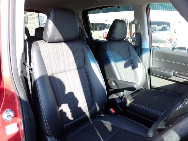 フリードハイブリッド ハイブリッド・Ｇホンダセンシング　モデューロエアロ　純正９インチナビ　フルセグＴＶ　Ｂｌｕｅｔｏｏｔｈ　ＥＴＣ　両側自動ドア　Ｓパッケージ　スマートキー　オートエアコン　クルコン　ホンダセンシング　ＬＥＤライト　純正アルミ　７人乗り（13枚目）