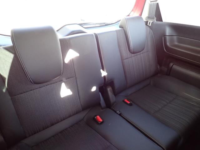 フリードハイブリッド ハイブリッド・Ｇホンダセンシング　モデューロエアロ　純正９インチナビ　フルセグＴＶ　Ｂｌｕｅｔｏｏｔｈ　ＥＴＣ　両側自動ドア　Ｓパッケージ　スマートキー　オートエアコン　クルコン　ホンダセンシング　ＬＥＤライト　純正アルミ　７人乗り（15枚目）