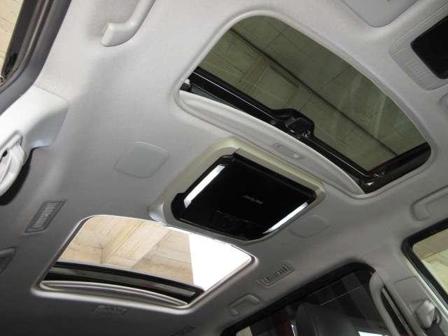 エスクァイア Ｇｉ　ツインサンルーフＡＬＰＩＮＥ１０型ナビ／１２．８型フリップ地デジＢカメラ両側電動ドア黒革暖シート純正１５ＡＷ（3枚目）