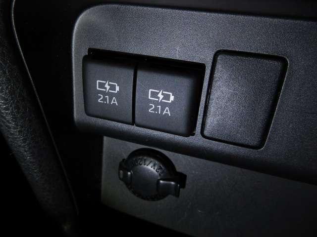 ヴォクシー ＺＳ　純正１０型ナビ／１２．１型フリップ地デジＢカメラＴＯＹＯＴＡセーフティＰＣＳ／ＬＤＡ／ＡＨＢ／クルコン両側電動ドア前方ドラレコ純正１６ＡＷ（23枚目）