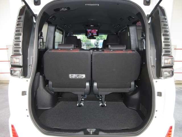 ヴォクシー ＺＳ　純正１０型ナビ／１２．１型フリップ地デジＢカメラＴＯＹＯＴＡセーフティＰＣＳ／ＬＤＡ／ＡＨＢ／クルコン両側電動ドア前方ドラレコ純正１６ＡＷ（36枚目）