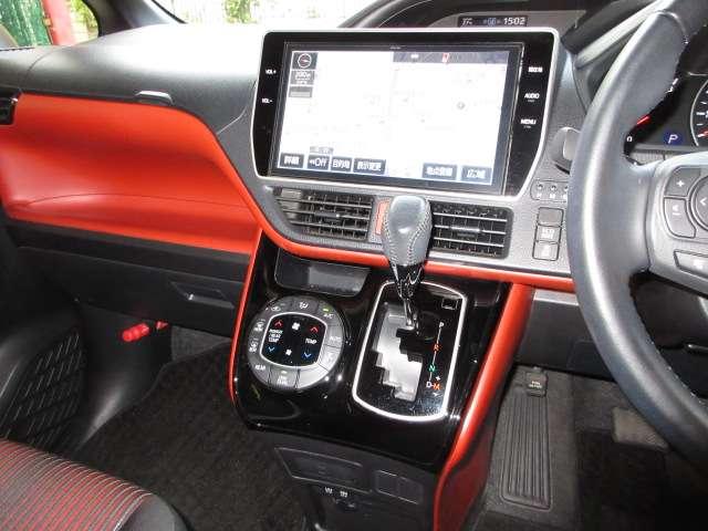 ヴォクシー ＺＳ　純正１０型ナビ／１２．１型フリップ地デジＢカメラＴＯＹＯＴＡセーフティＰＣＳ／ＬＤＡ／ＡＨＢ／クルコン両側電動ドア前方ドラレコ純正１６ＡＷ（61枚目）