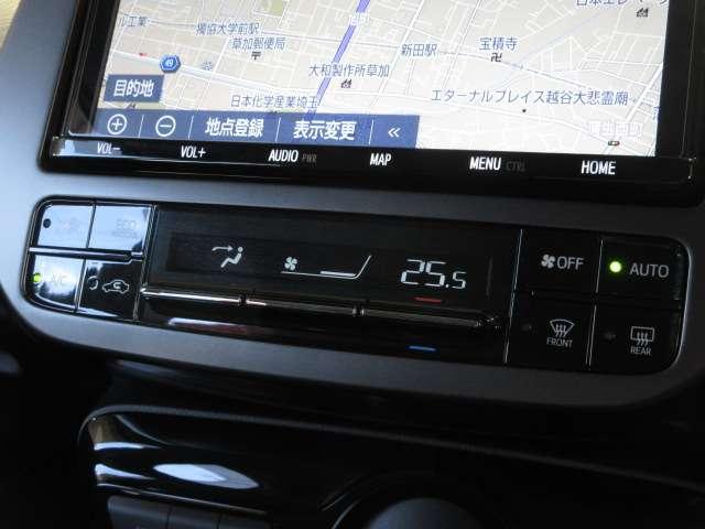 プリウスＰＨＶ Ｓナビパッケージ・ＧＲスポーツ　純正９型ナビ地デジＢカメラ専用半革暖シートＡＵＴＯ付ＬＥＤ／フォグ／デイライト専用足廻り１８ＡＷ（11枚目）