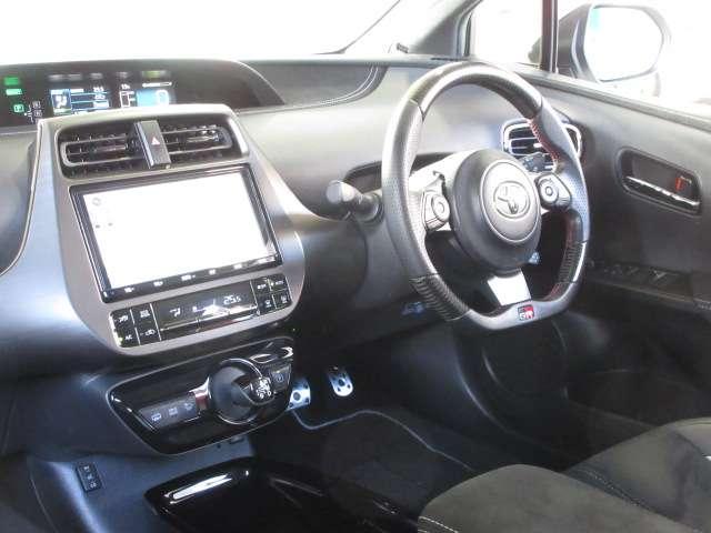 プリウスＰＨＶ Ｓナビパッケージ・ＧＲスポーツ　純正９型ナビ地デジＢカメラ専用半革暖シートＡＵＴＯ付ＬＥＤ／フォグ／デイライト専用足廻り１８ＡＷ（35枚目）