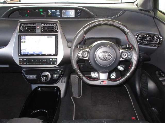 プリウスＰＨＶ Ｓナビパッケージ・ＧＲスポーツ　純正９型ナビ地デジＢカメラ専用半革暖シートＡＵＴＯ付ＬＥＤ／フォグ／デイライト専用足廻り１８ＡＷ（39枚目）