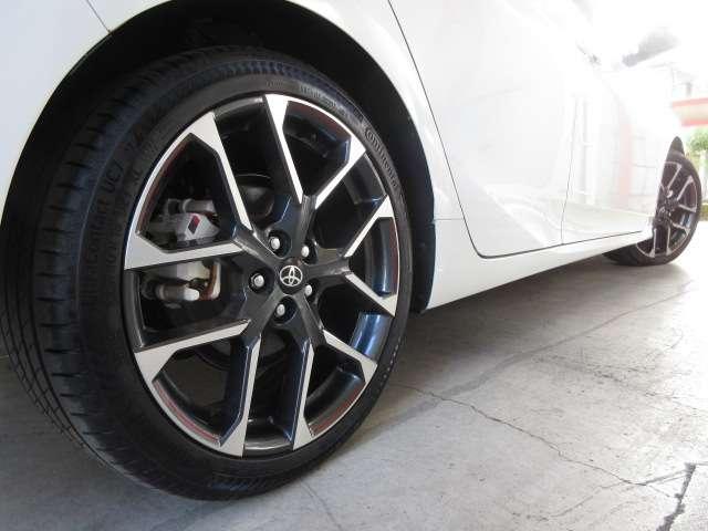 プリウスＰＨＶ Ｓナビパッケージ・ＧＲスポーツ　純正９型ナビ地デジＢカメラ専用半革暖シートＡＵＴＯ付ＬＥＤ／フォグ／デイライト専用足廻り１８ＡＷ（44枚目）