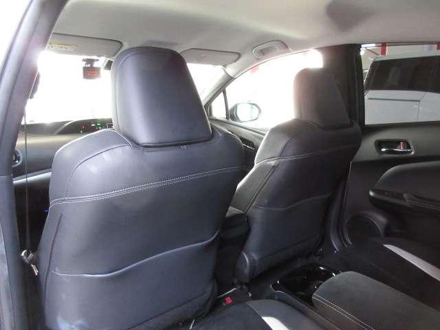 プリウスＰＨＶ Ｓナビパッケージ・ＧＲスポーツ　純正９型ナビ地デジＢカメラ専用半革暖シートＡＵＴＯ付ＬＥＤ／フォグ／デイライト専用足廻り１８ＡＷ（63枚目）