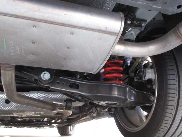 プリウスＰＨＶ Ｓナビパッケージ・ＧＲスポーツ　純正９型ナビ地デジＢカメラ専用半革暖シートＡＵＴＯ付ＬＥＤ／フォグ／デイライト専用足廻り１８ＡＷ（80枚目）