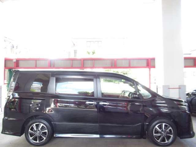 ヴォクシー ＺＳ　後期純正９型ナビ地デジＢカメラ両電動ＡＵＴＯ付ＬＥＤフォグＴＳＳ／ＬＤＡ／ＰＣＳ／ＡＨＢ／Ｉ－ＳＴＯＰ純正１６ＡＷ（65枚目）